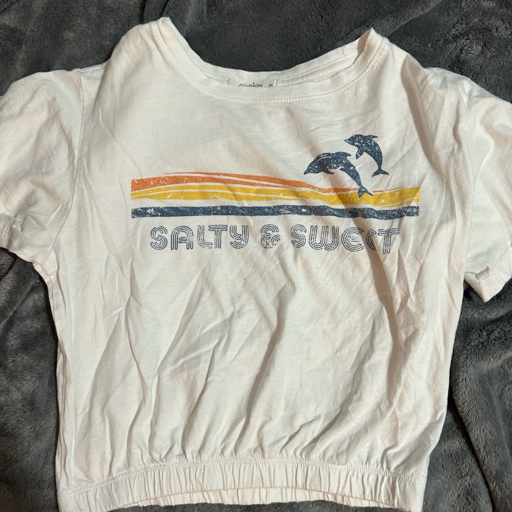 🐬Woman’s M White Tee🐬